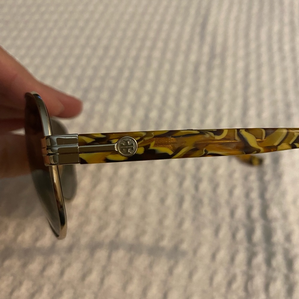 Tory Burch Aviators